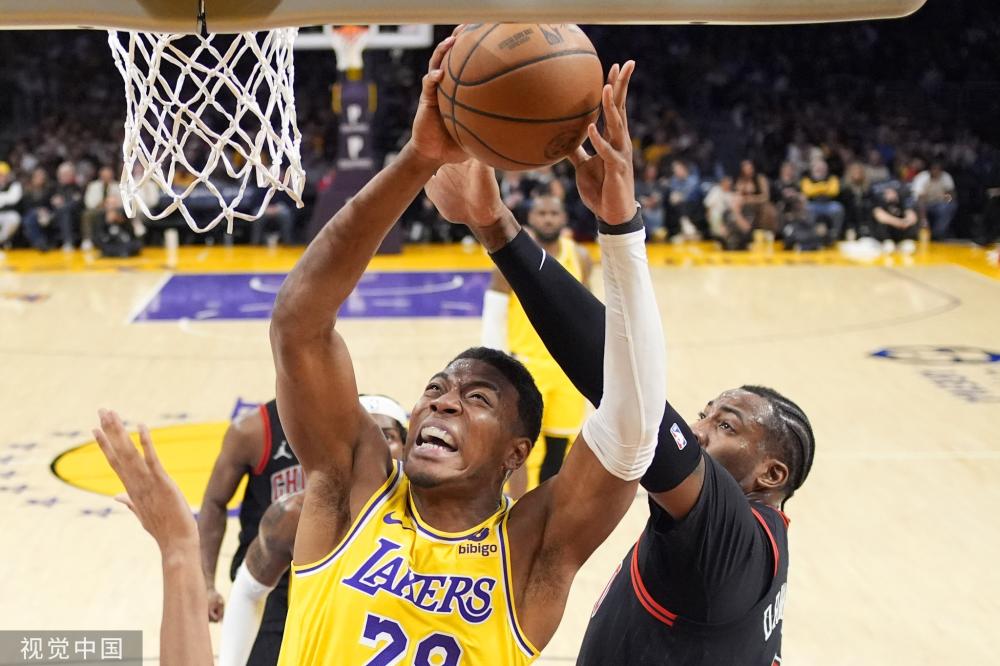 她能够从每 她能够从每