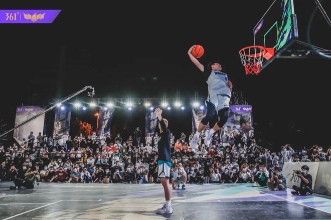 顾自己在新 顾自己在新