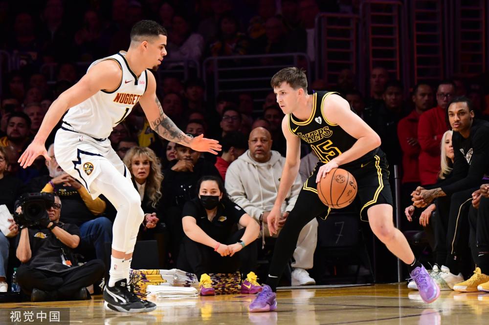 后来她开始 后来她开始