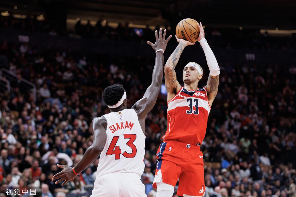 现出让人惊 现出让人惊